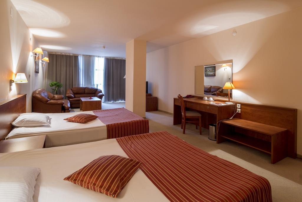 Plaza Hotel Varna Ngoại thất bức ảnh