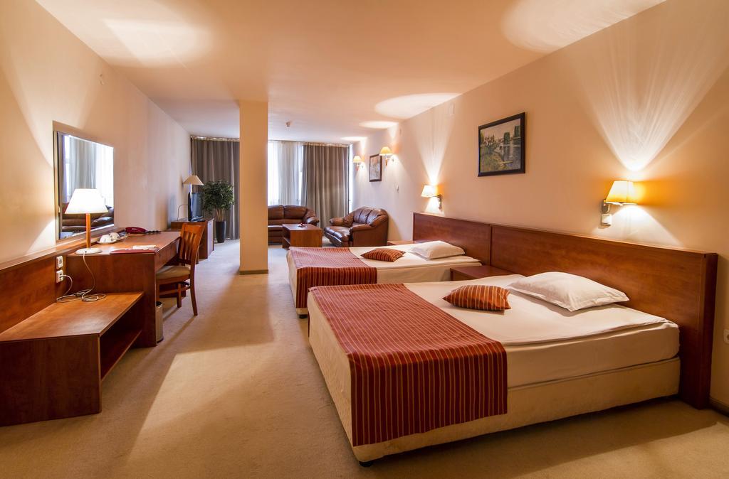 Plaza Hotel Varna Ngoại thất bức ảnh