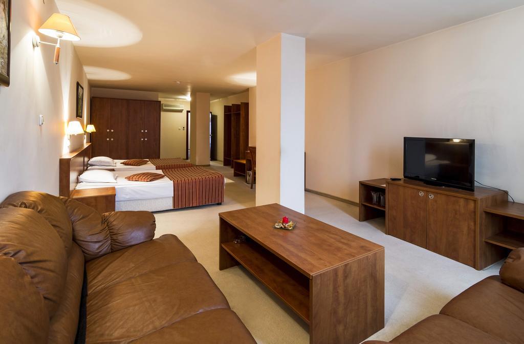 Plaza Hotel Varna Ngoại thất bức ảnh