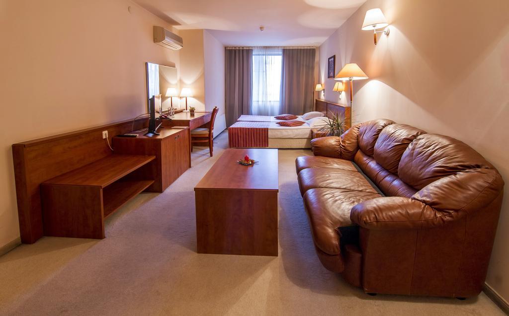 Plaza Hotel Varna Ngoại thất bức ảnh