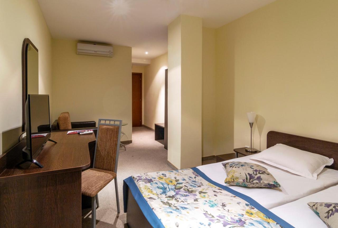 Plaza Hotel Varna Ngoại thất bức ảnh